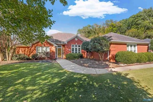 148 Cove Creek Drive, Decatur, AL 35603