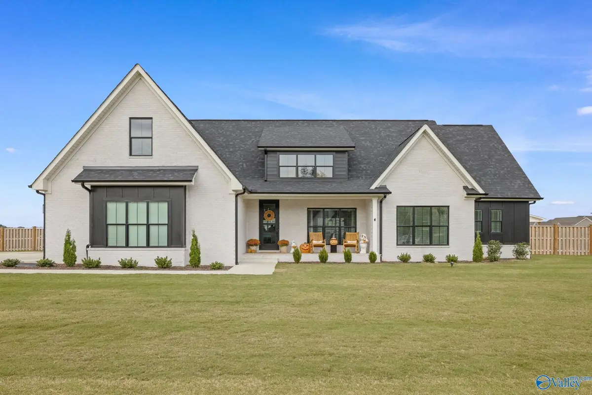 57 Cotton Way Drive, Muscle Shoals, AL 35661 - Image #1