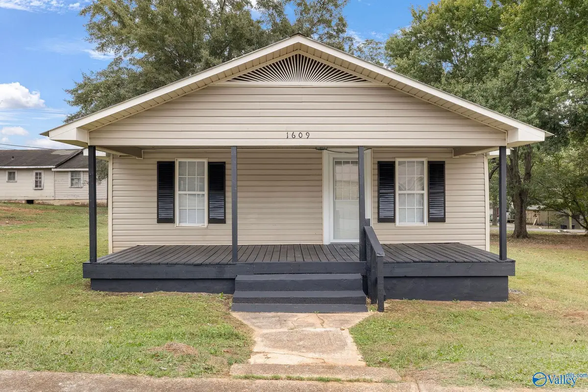 1609 Obrig Avenue, Guntersville, AL 35976 - Image #1