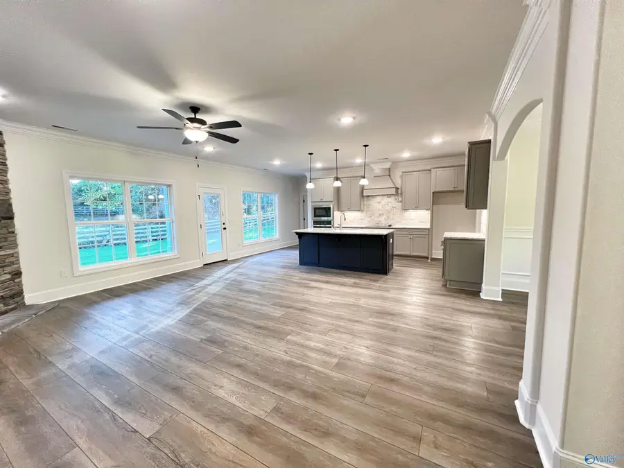 27092 Red Acres Lane, Athens, AL 35613 - Image #2