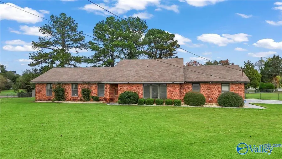 4203 SE Horseshoe Bend Road Se, Decatur, AL 35603 - Image #2