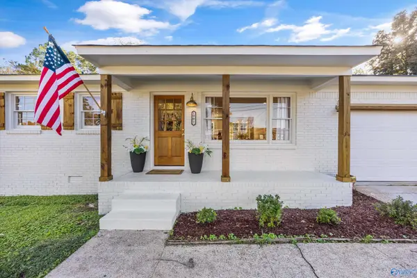 1002 Parcus Road, Huntsville, AL 35803