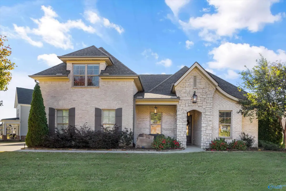 17 N Astoria Lane, Gurley, AL 35748 - Image #1