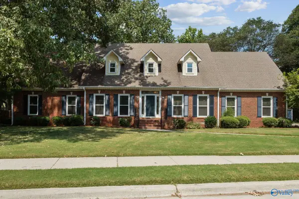 10141 Dunbarton Drive, Huntsville, AL 35803