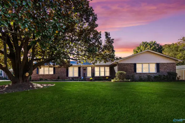 205 Teakwood Drive Sw, Huntsville, AL 35801