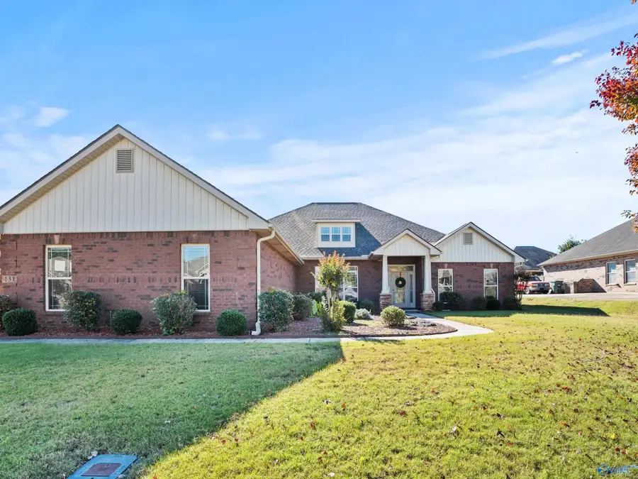 131 Harbor Glen Drive Sw, Madison, AL 35756 - Image #2