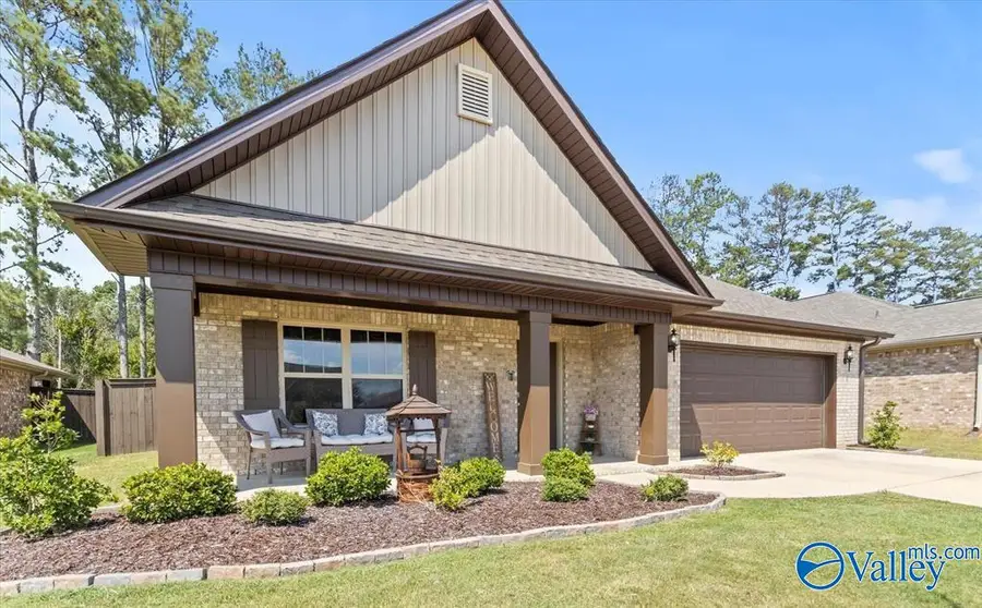 111 Waltrip Drive, Owens Cross Roads, AL 35793 - Image #2