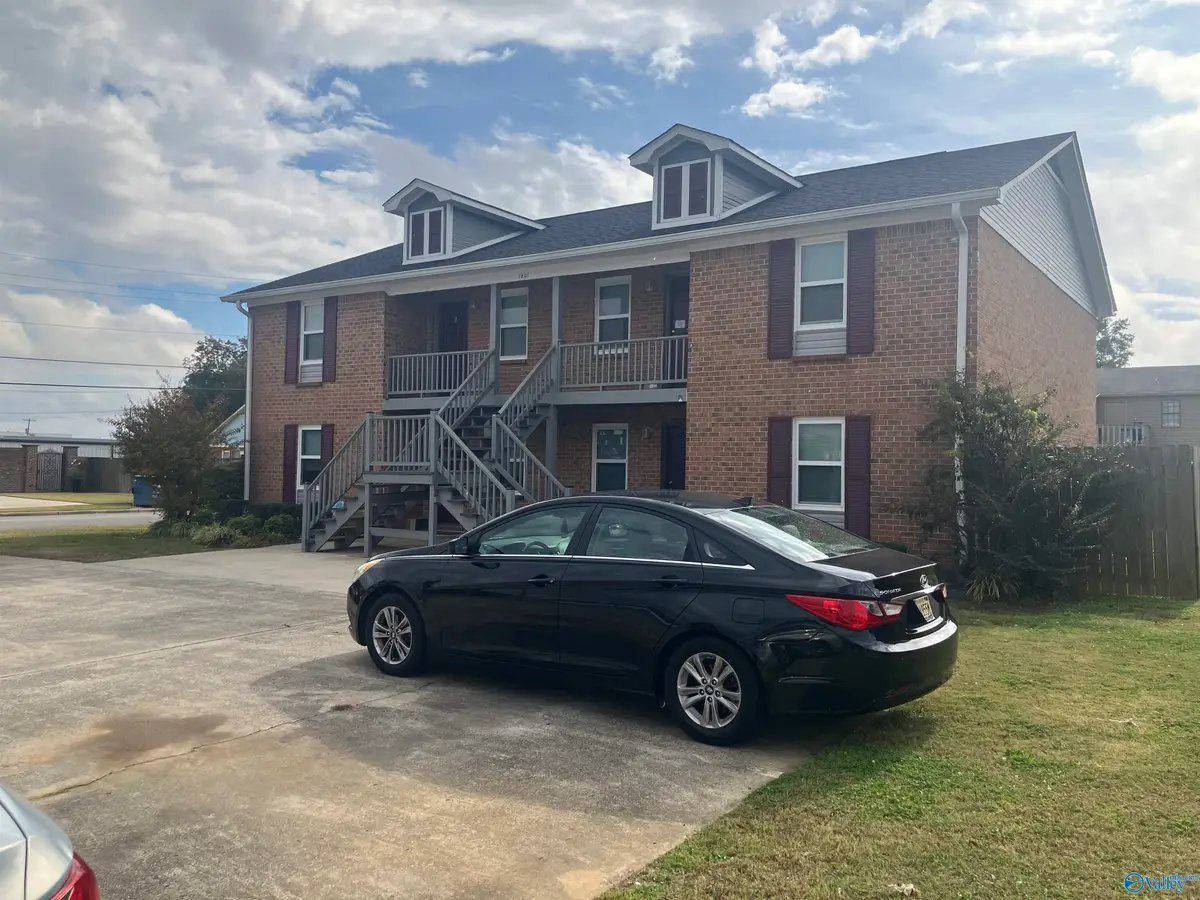 1801 Graymont Avenue #4, Decatur, AL 35603 - Image #1
