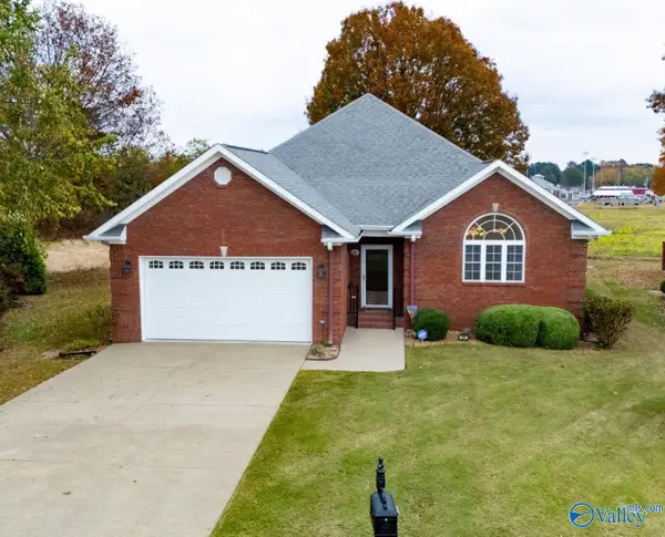 94 Village Lane, Boaz, AL 35956