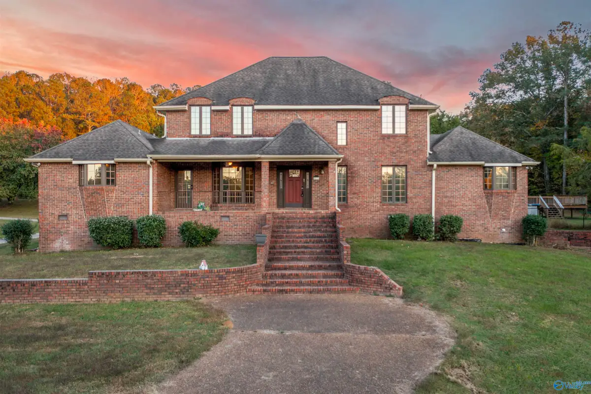911 Sibert Circle, Glencoe, AL 35905 - Image #1