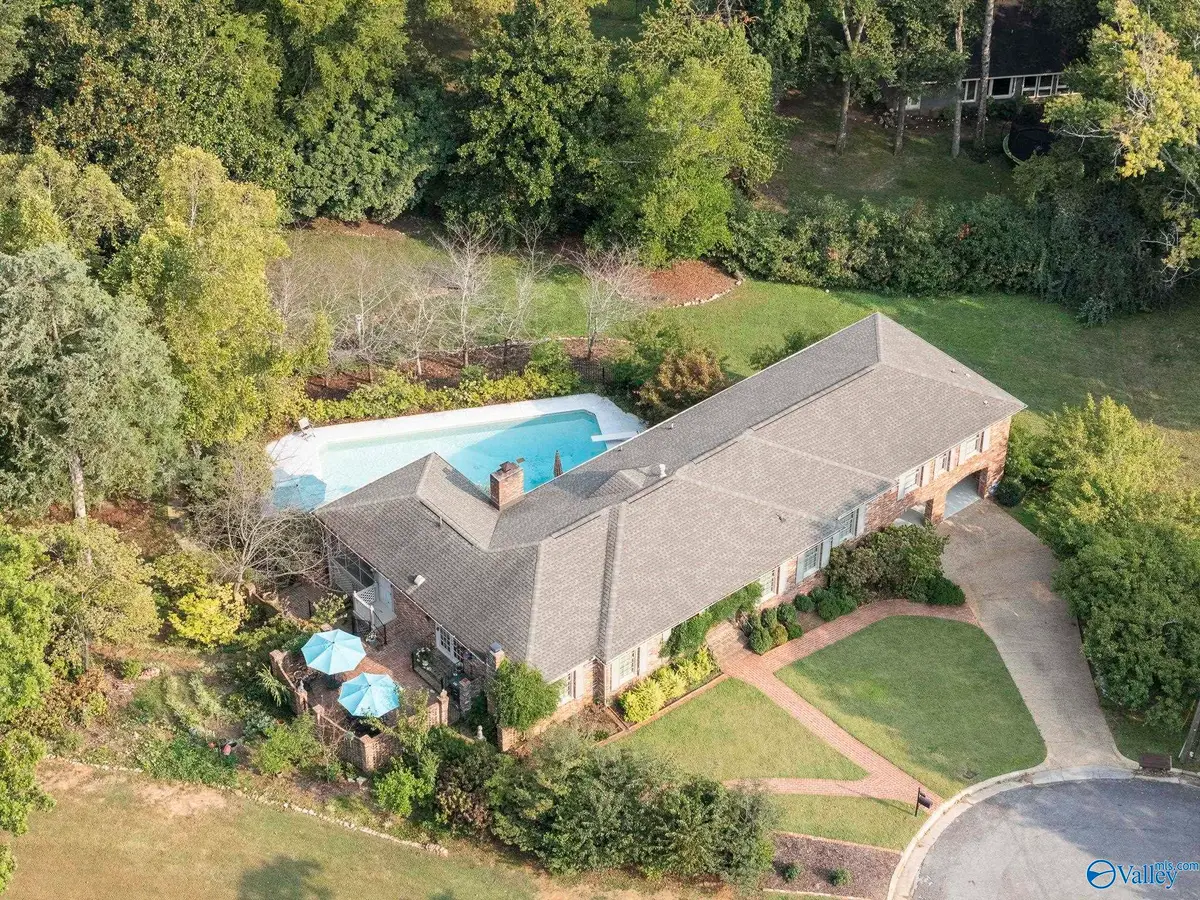 303 Ormond Circle, Huntsville, AL 35801 - Image #1