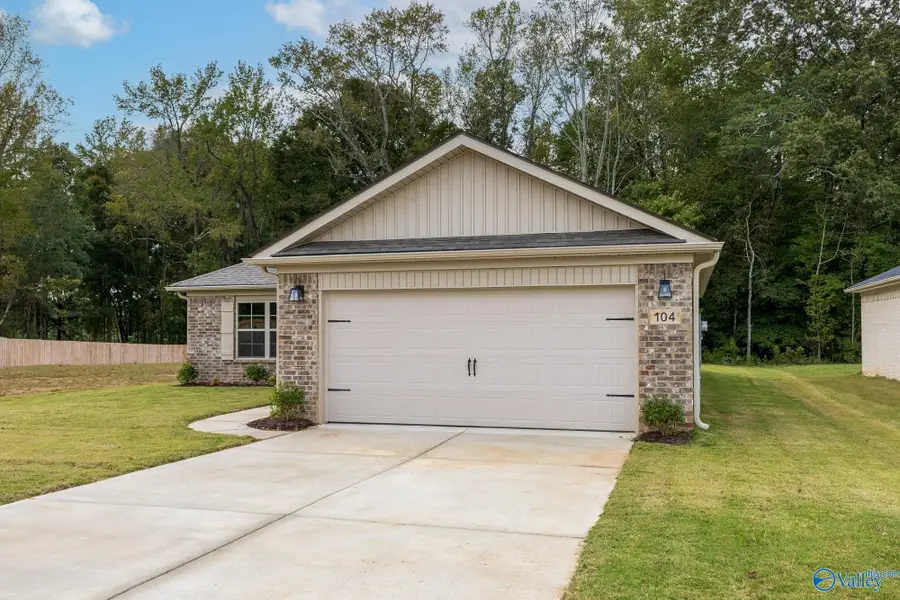 135 Domingues Avenue, Meridianville, AL 35759 - Image #3