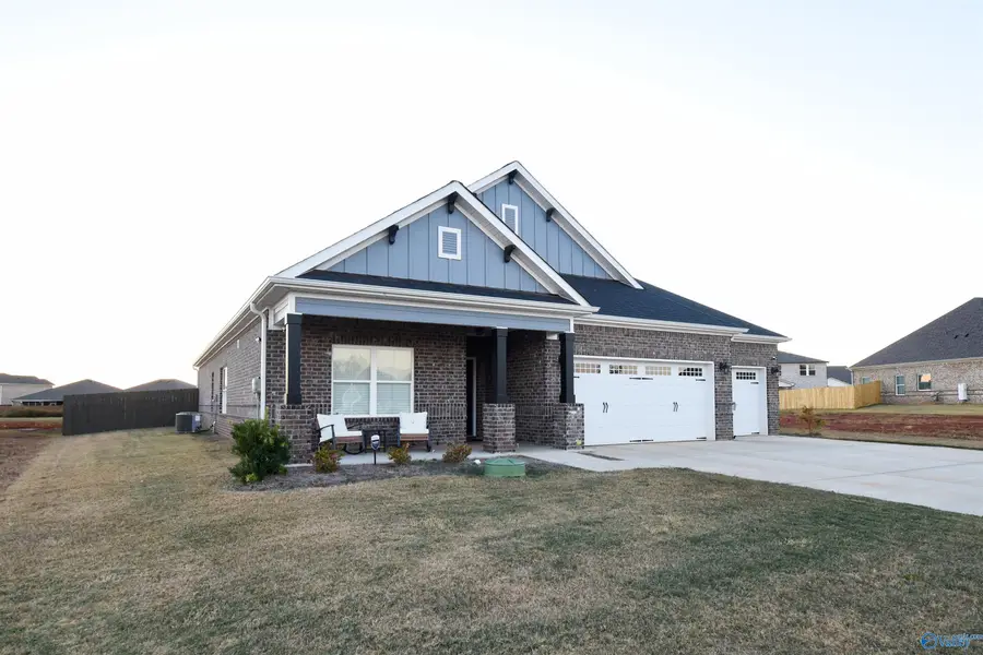 204 Charlie Lee Circle, Meridianville, AL 35759 - Image #2