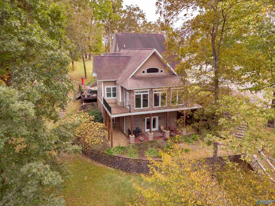 282 Lakeview Shores Drive, Muscle Shoals, AL 35661 - Image #3