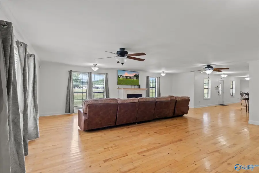 8500 Simpson Point Road, Grant, AL 35747 - Image #3