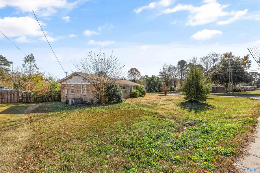 3402 Greenhill Drive, Huntsville, AL 35810 - Image #3