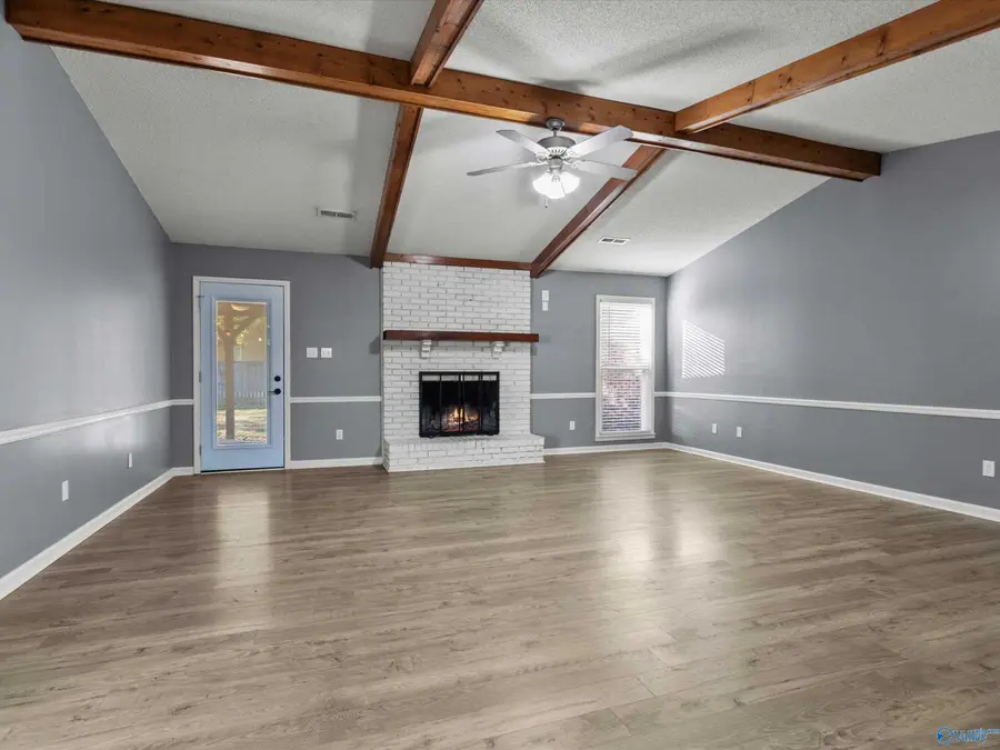 2705 Carrington Drive Sw, Decatur, AL 35603 - Image #2