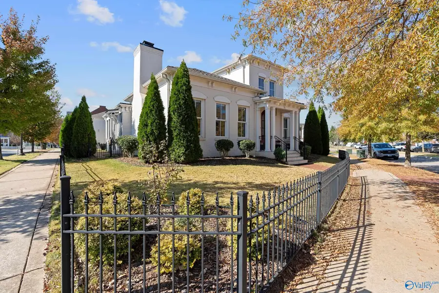 71 Hillcrest Avenue, Huntsville, AL 35806 - Image #2