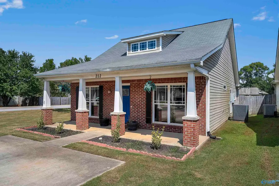 212 Creekstone Trail, Calera, AL 35040 - Image #3