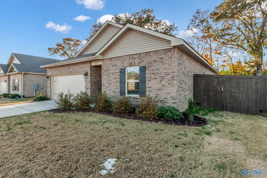 114 Canonbury Drive, New Market, AL 35761 - Image #3