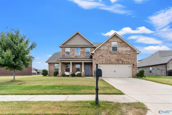 104 Cove Brook Drive, Meridianville, AL 35759