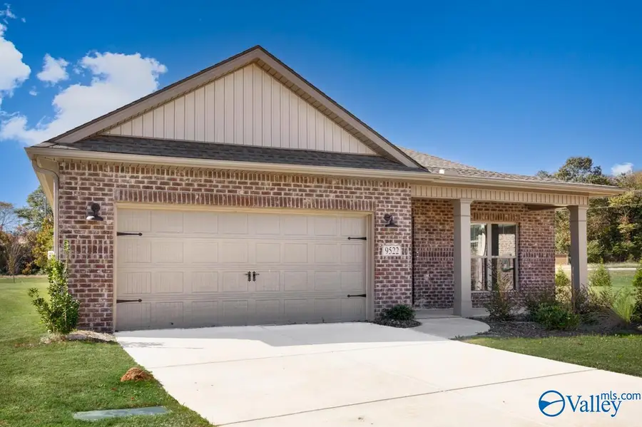 9522 Hampton Oak Drive Se, Owens Cross Roads, AL 35763 - Image #2