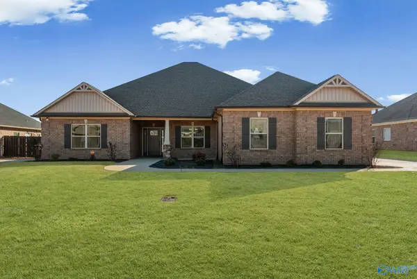 17298 Stonegate Drive, Athens, AL 35613