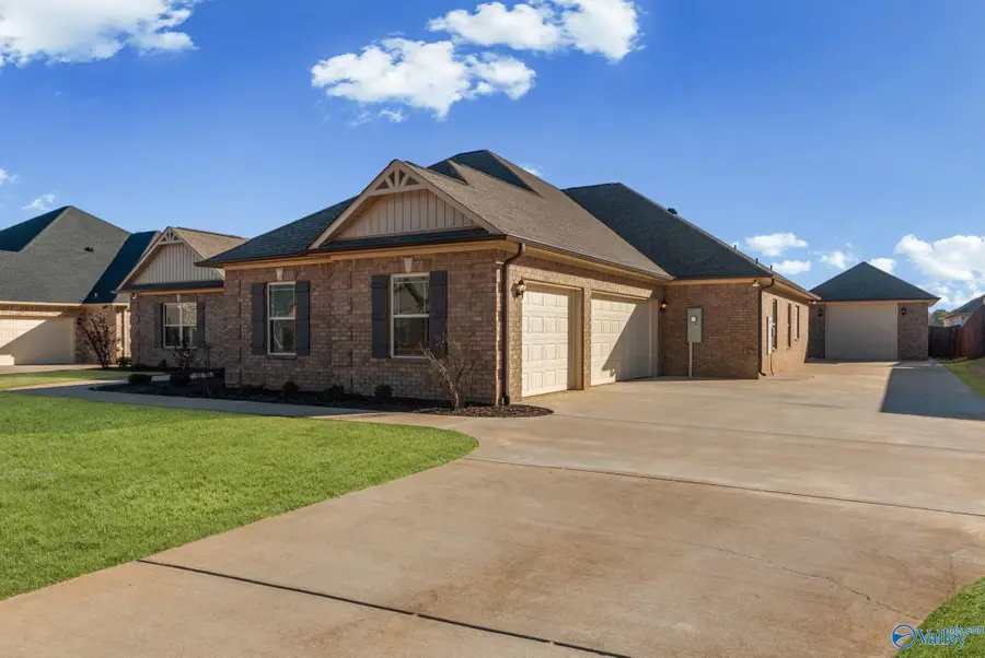 17298 Stonegate Drive, Athens, AL 35613 - Image #2