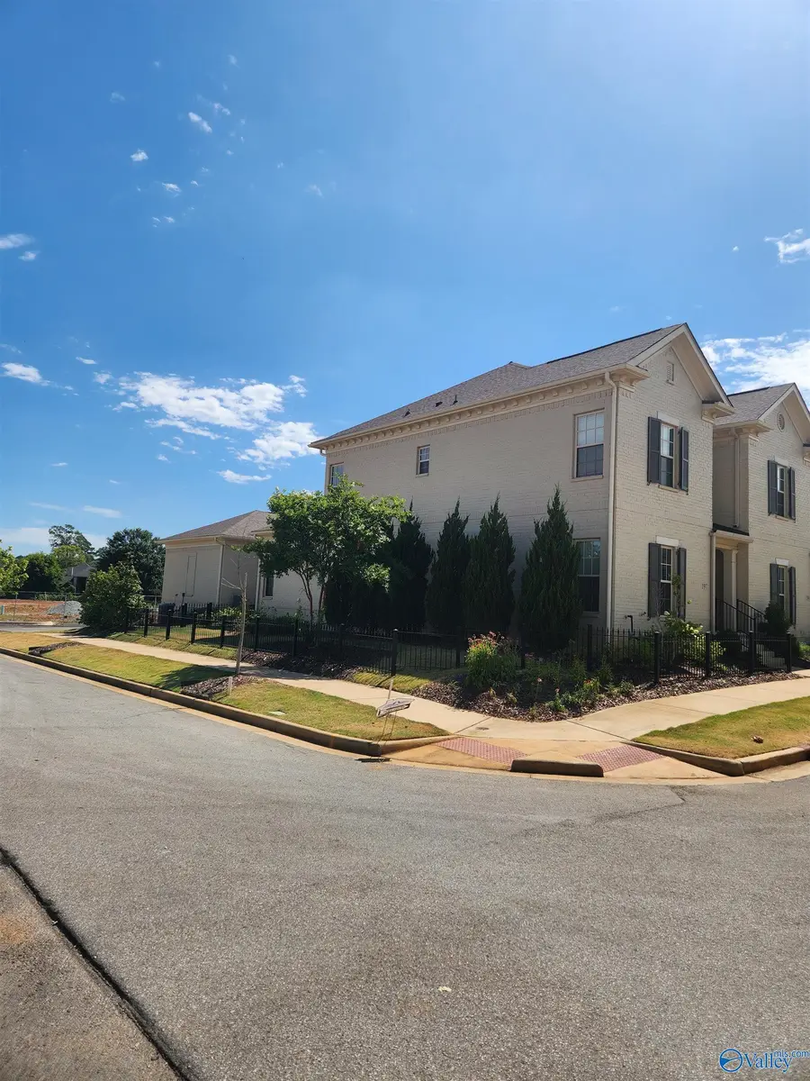 197 Saint Louis Street, Madison, AL 35758 - Image #3