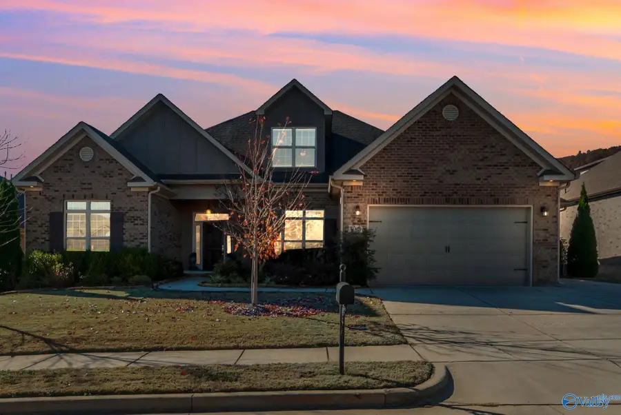 3015 Chimney Cove Circle, Brownsboro, AL 35741 - Image #2