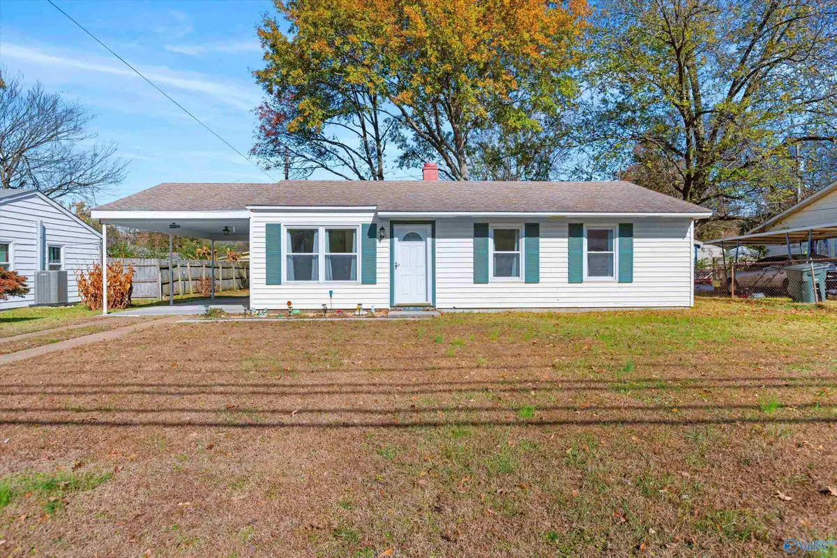 1827 Oakwood Avenue Ne, Huntsville, AL 35811 - Image #1