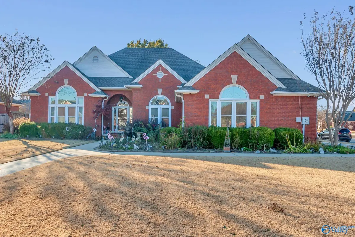 2901 Whiteford Drive Sw, Decatur, AL 35603 - Image #1