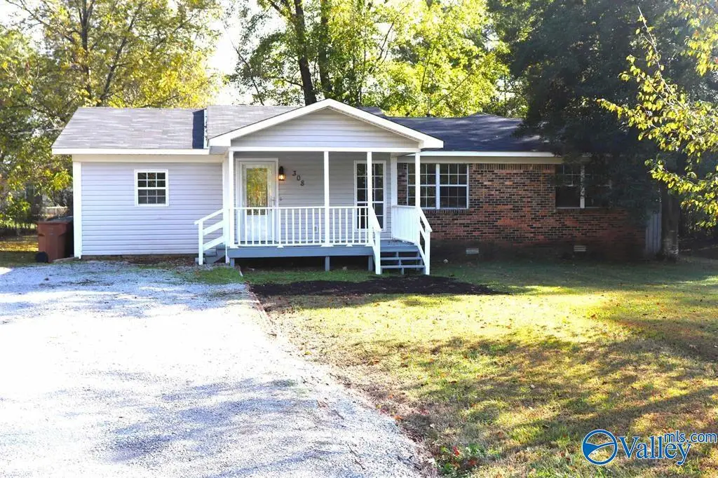 308 Sunset Street Sw, Hartselle, AL 35640 - Image #1