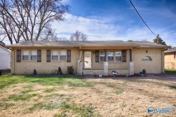 4023 NW Knollbrook Drive, Huntsville, AL 35810