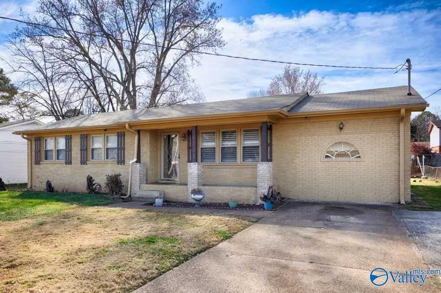 4023 NW Knollbrook Drive, Huntsville, AL 35810 - Image #2