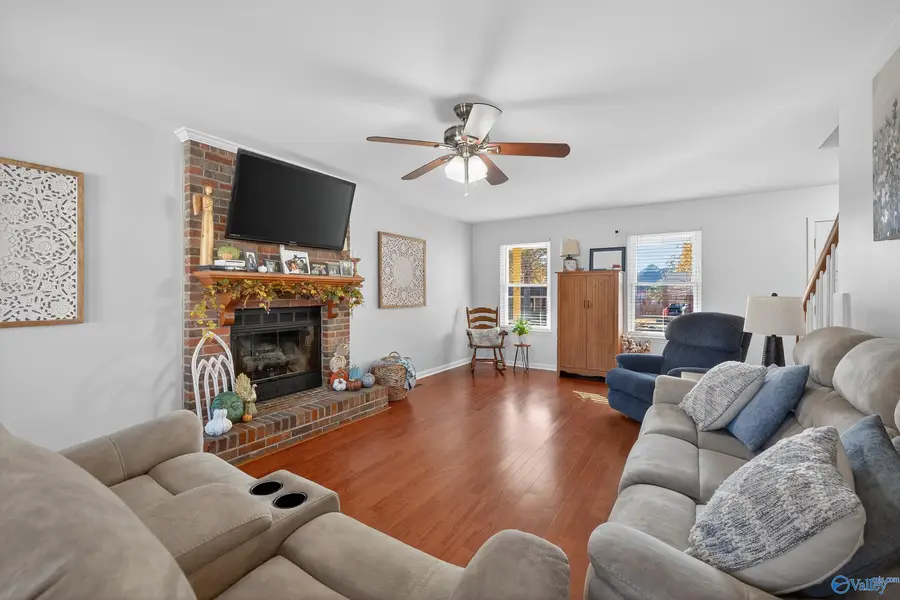 2202 Springdale Drive, Hartselle, AL 35640 - Image #2