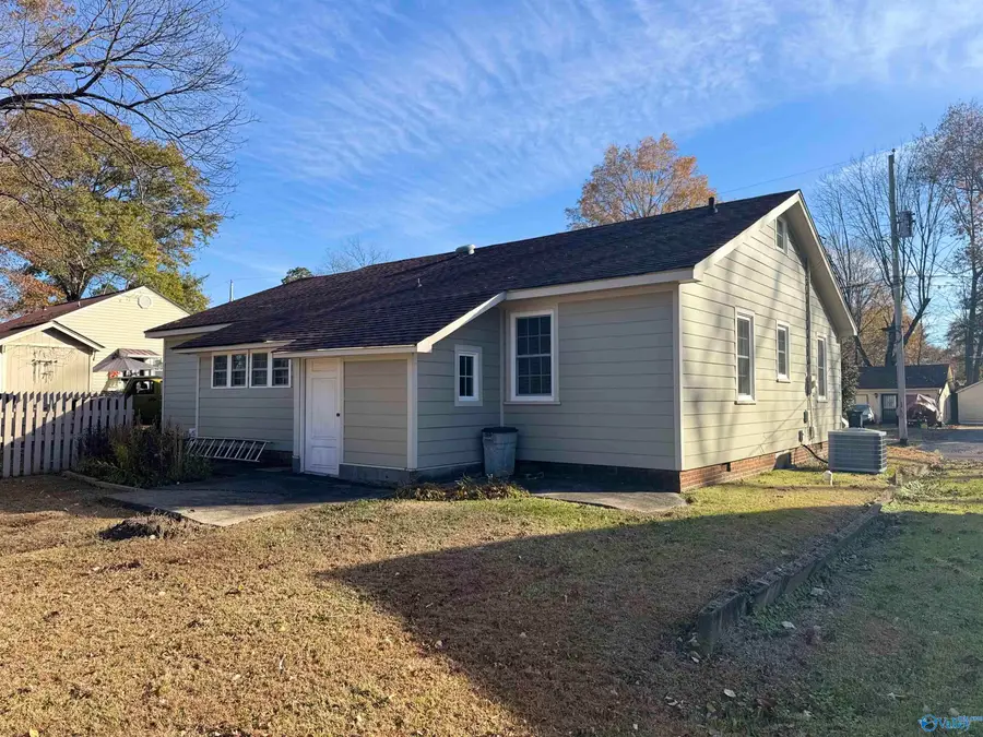 106 Magnolia Lane, Scottsboro, AL 35768 - Image #3