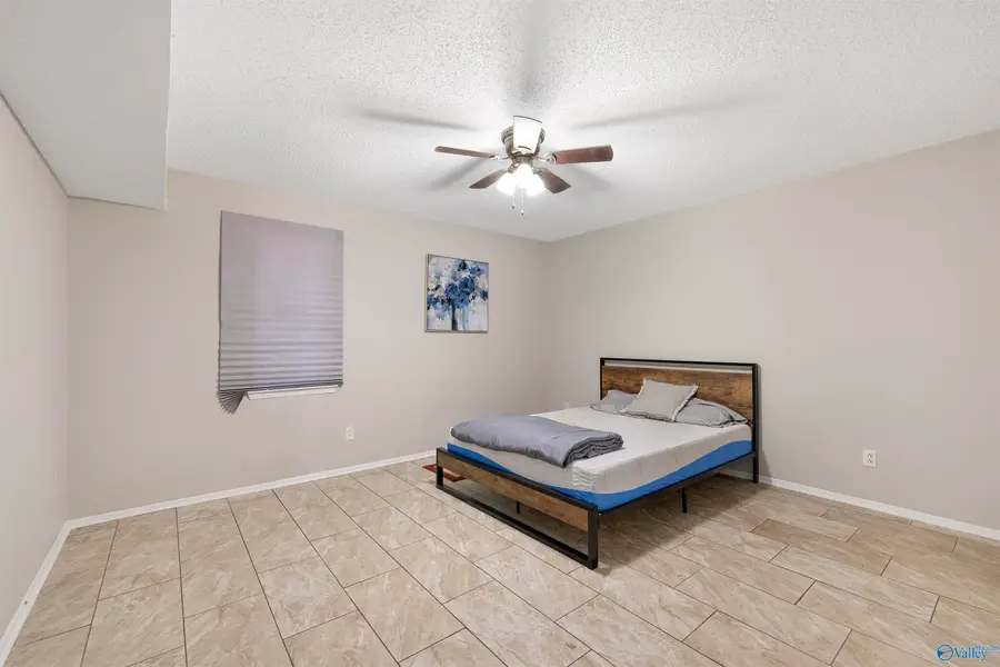 6616 Willow Pointe Drive #A, Huntsville, AL 35806 - Image #3