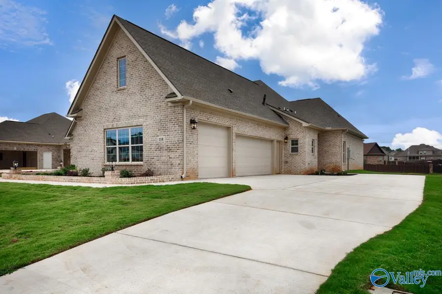 363 Kendallwood Drive, Meridianville, AL 35759 - Image #3