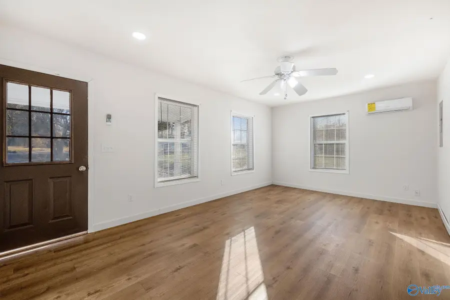 118 Derrick Drive, Guntersville, AL 35976 - Image #2