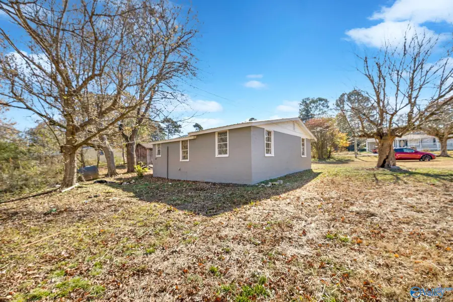 96 Derrick Drive, Guntersville, AL 35976 - Image #2