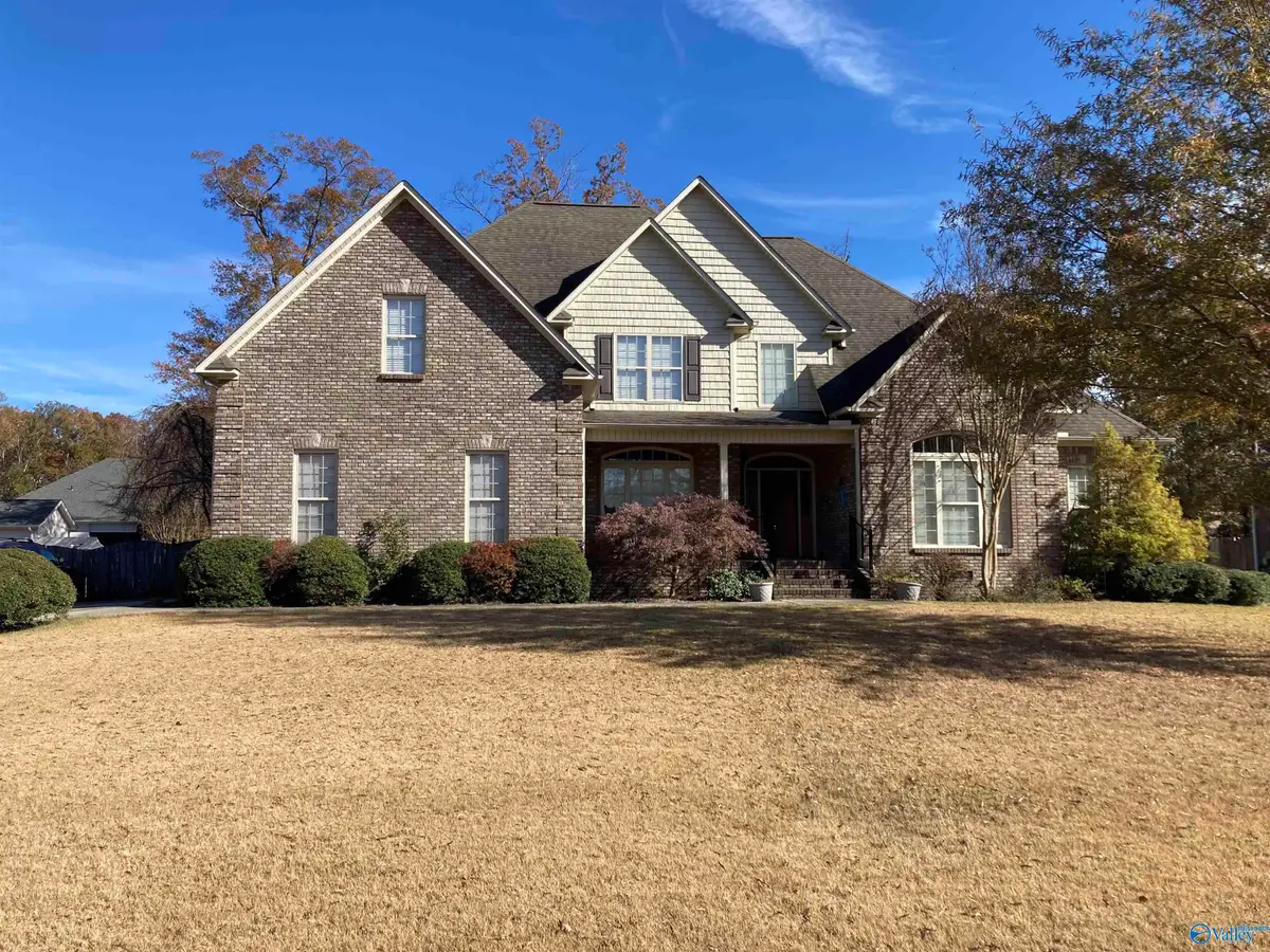 3306 South Point Street Sw, Hartselle, AL 35640 - Image #1