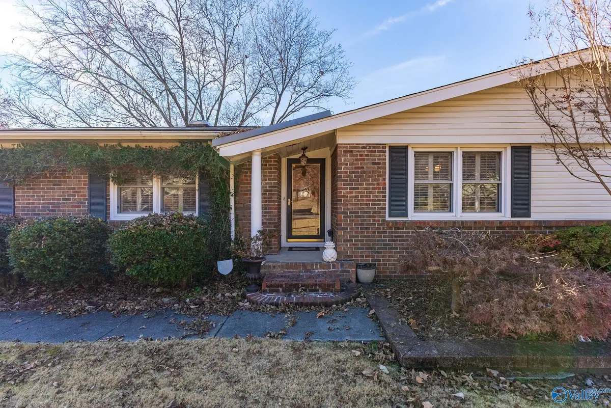 10212 Melanie Drive, Huntsville, AL 35803 - Image #1