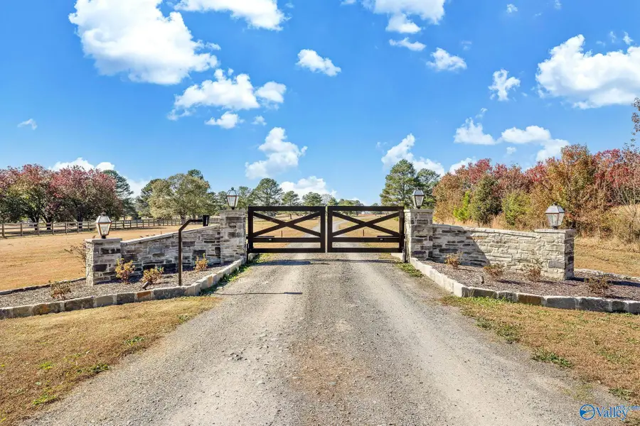 5168 Georgia Mountain Road, Guntersville, AL 35976 - Image #2