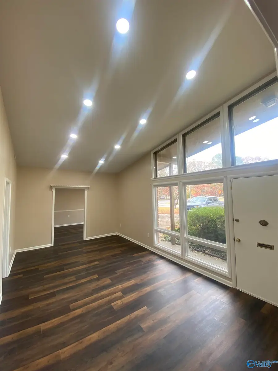 1601 12th Street Se, Decatur, AL 35601 - Image #2