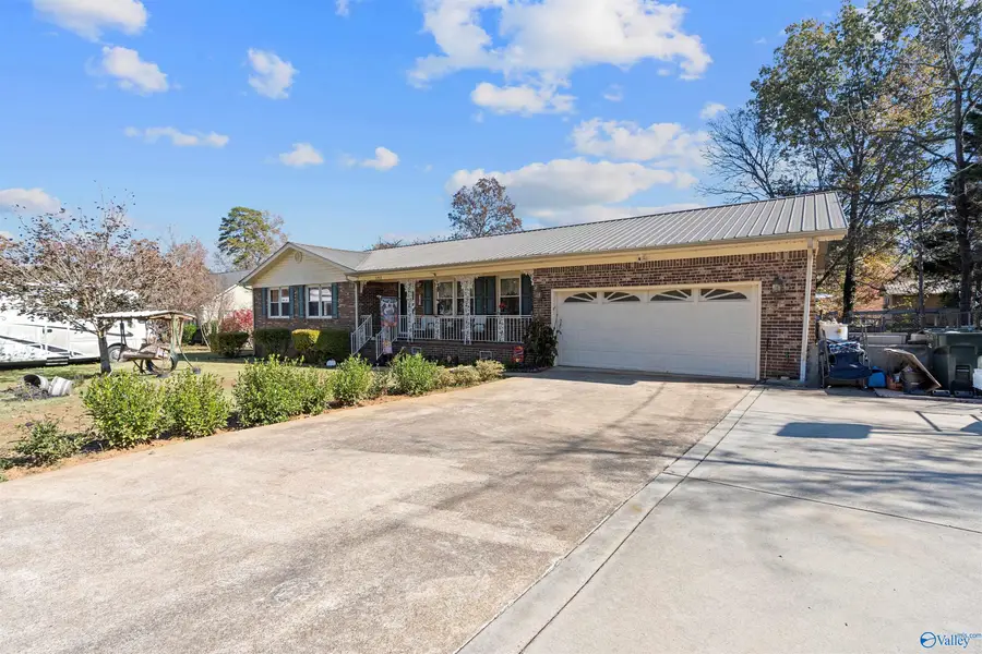 1203 Birchwood Drive, Scottsboro, AL 35769 - Image #2