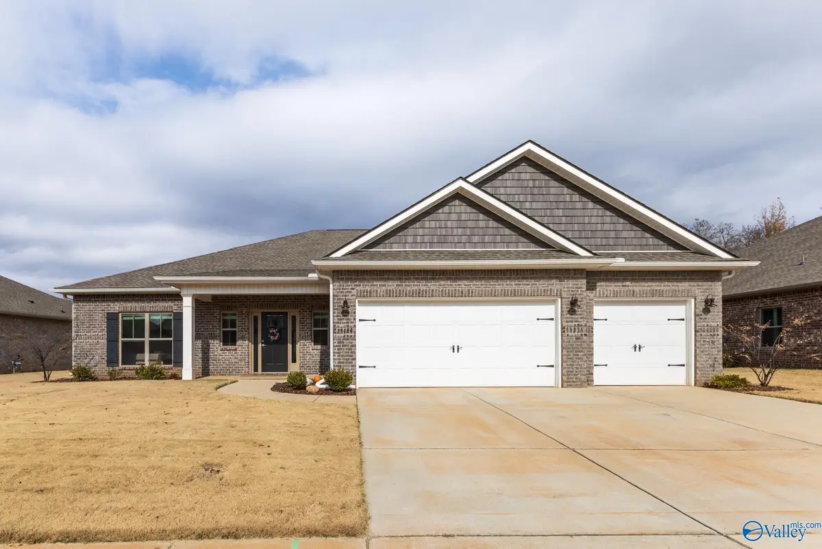 25129 Addlestone Drive, Athens, AL 35613 - Image #1