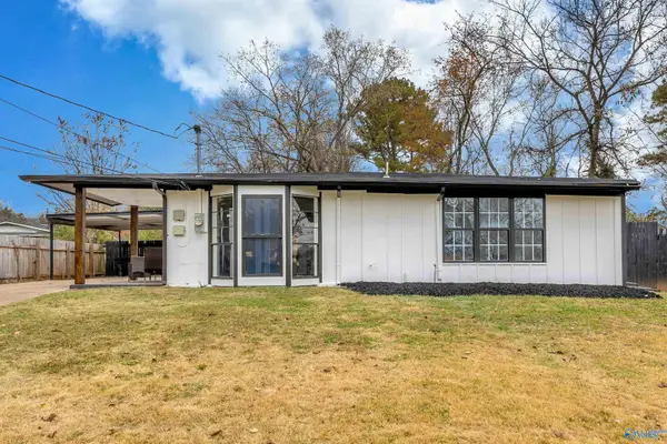 4803 Shawmont Drive, Huntsville, AL 35810