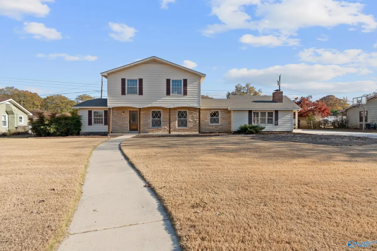 2417 Dogwood Lane Se, Decatur, AL 35601 - Image #1