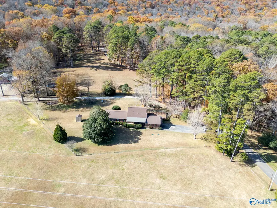 152 Anchorage Lane, Brownsboro, AL 35741 - Image #2